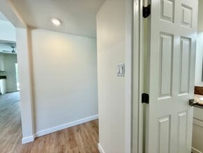 13542 Del Sur St in San Fernando, CA - Building Photo - Building Photo