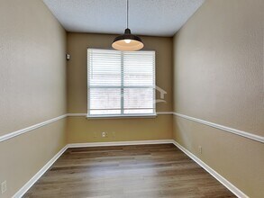 17205 Jigsaw Pathway in Round Rock, TX - Foto de edificio - Building Photo