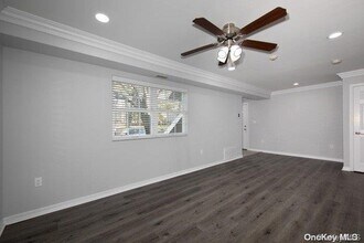 129 Lake Pointe Ct-Unit -129 in Middle Island, NY - Building Photo - Building Photo