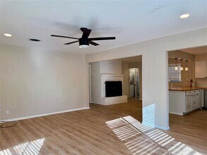 858 E N 11th St in Abilene, TX - Building Photo - Building Photo