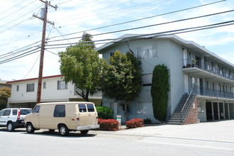 22 East Thirty-Ninth in San Mateo, CA - Building Photo - Building Photo