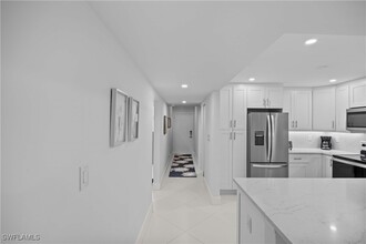 4200 Belair Ln in Naples, FL - Building Photo - Building Photo