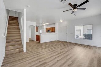 5998 Jagged Cut St in Henderson, NV - Building Photo - Building Photo