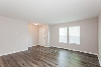 4209 Quinn Drive in Charlotte, NC - Building Photo - Building Photo