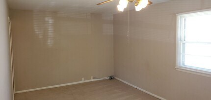 1607 Highridge Dr in Columbia, MO - Building Photo - Building Photo