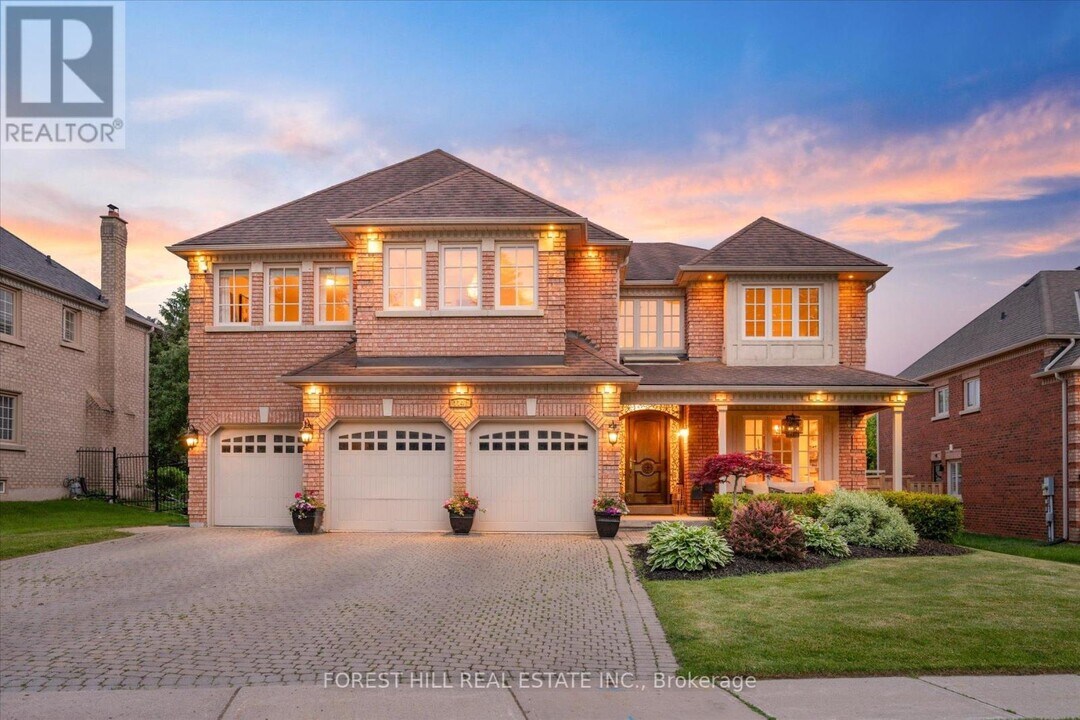 1141 Secretariate Rd in Newmarket, ON - Building Photo