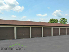 VDH Apartments in Green Bay, WI - Building Photo - Building Photo