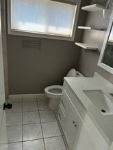 9626 Lubao Ave in Chatsworth, CA - Foto de edificio - Building Photo