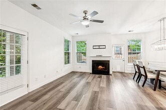 3040 Bernauer Trce in Dunwoody, GA - Building Photo - Building Photo