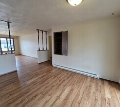 1140-1142 W Weiland Ln in Appleton, WI - Building Photo - Building Photo