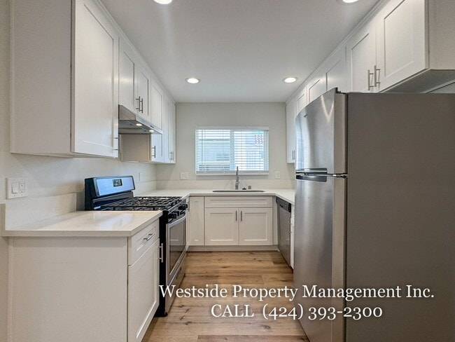 149-151 Rexford Dr in Beverly Hills, CA - Building Photo - Building Photo