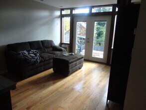 1015 W Huron in Ann Arbor, MI - Building Photo - Interior Photo