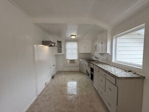 1181 E Millard Way in Dinuba, CA - Building Photo - Building Photo