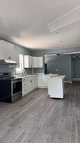 1 Tanner Ave, Unit 1 Tanner in Norwich, CT - Building Photo