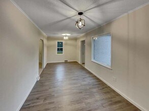 2022 English St in St. Paul, MN - Building Photo - Building Photo