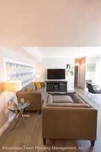 425 W Beech St-Unit -#502 in San Diego, CA - Building Photo - Building Photo