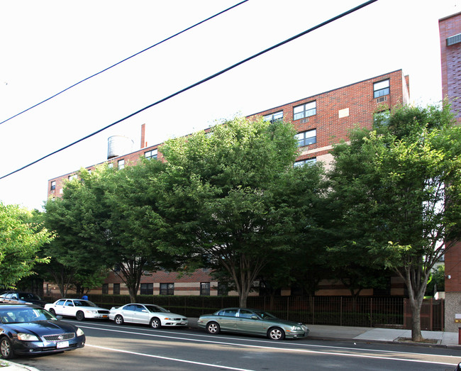 Berean Houses in Brooklyn, NY - Foto de edificio - Building Photo