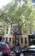 341 E 85th St in New York, NY - Building Photo - Building Photo