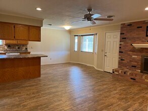 5123 Mesa Cir in Amarillo, TX - Building Photo - Building Photo