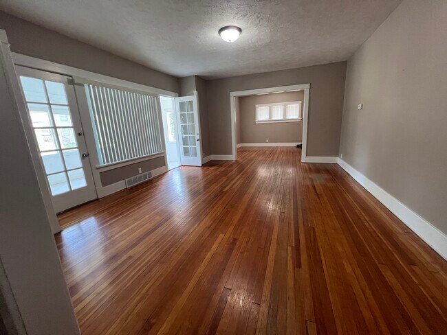property at 1019 S 17th St
