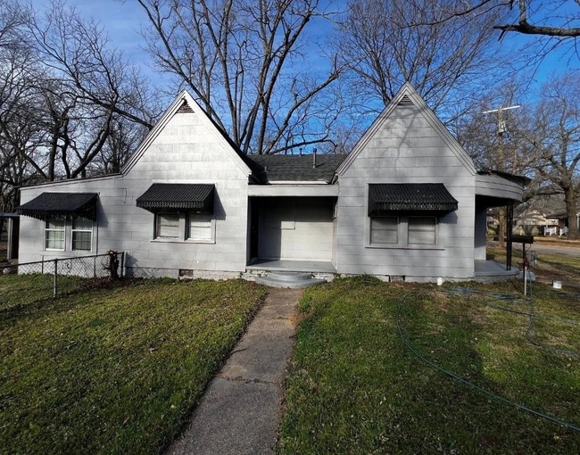 property at 2246 Simpson St