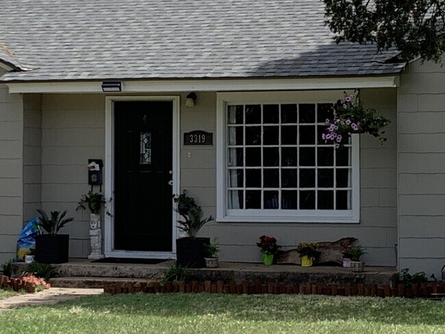 3319 26th St in Lubbock, TX - Building Photo - Building Photo