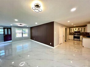 4009 Finley Rd in Irving, TX - Building Photo - Building Photo