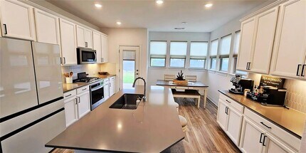 328 Windward Vw in Leander, TX - Building Photo - Building Photo
