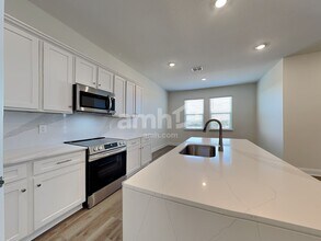 16356 Willo Pines Ln in Montverde, FL - Building Photo - Building Photo