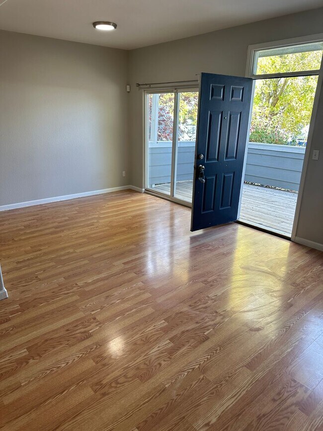 1021 S Walden Way in Aurora, CO - Building Photo - Building Photo