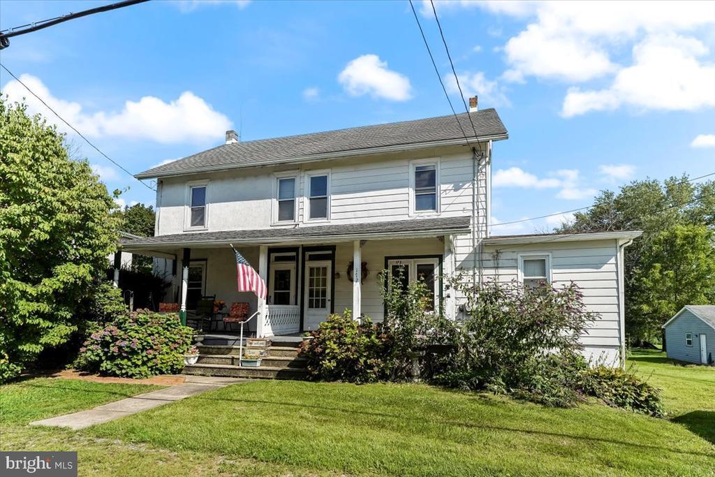 176 Old Limestone Rd in Oxford, PA - Building Photo