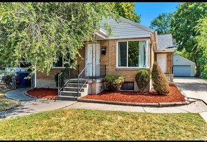 2577 S 700 E, Unit 2577 in Salt Lake City, UT - Building Photo