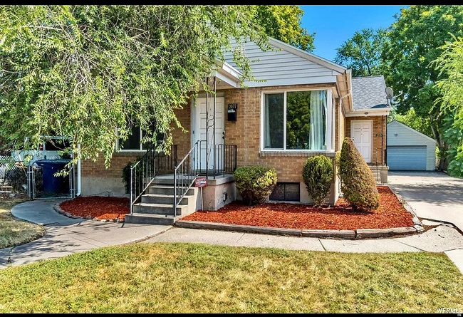 2577 S 700 E, Unit 2577, Unit 2577