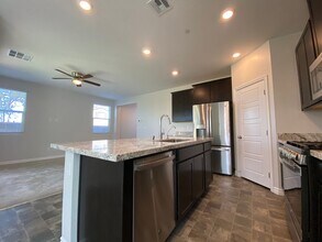 1251 Dorado Sea Ct in Henderson, NV - Building Photo - Building Photo