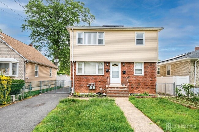 property at 504 Chandler Ave