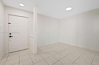 10610 SW 158th Ct, Unit 105 in Miami, FL - Building Photo - Building Photo