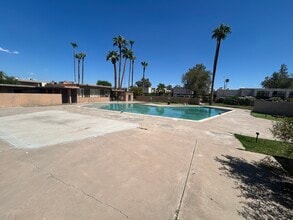 2408 W Campbell Ave in Phoenix, AZ - Building Photo - Building Photo
