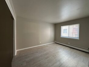 2031 W 111th St in Chicago, IL - Building Photo - Building Photo