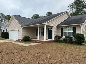 5645 Prestonfield Ln in Hope Mills, NC - Building Photo - Building Photo