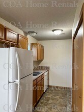 1355 N Cleveland in Wichita, KS - Foto de edificio - Building Photo