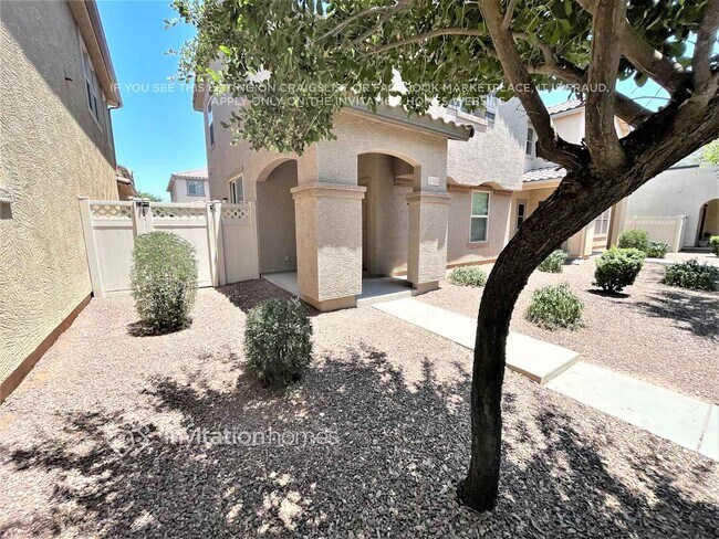 952 S Hawk Ln in Gilbert, AZ - Foto de edificio - Building Photo