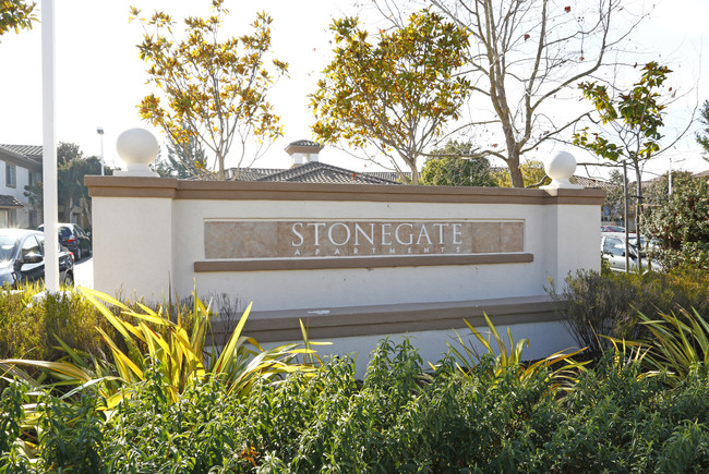 Stonegate in San Jose, CA - Building Photo - Building Photo