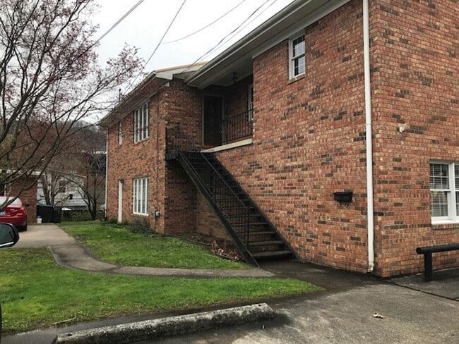 157 Hibbard St, Unit 2nd Floor