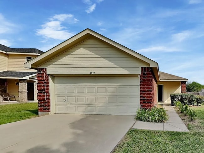 property at 4837 Waterford Dr