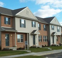 208 Landing Cir in Mountville, PA - Foto de edificio - Building Photo