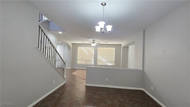 8667 Moreno Mountain Ave, Unit 3-B in Las Vegas, NV - Building Photo - Building Photo