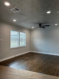 7919 Scanlock St photo'