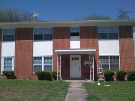 1511 W Woodlawn Ave Apartments