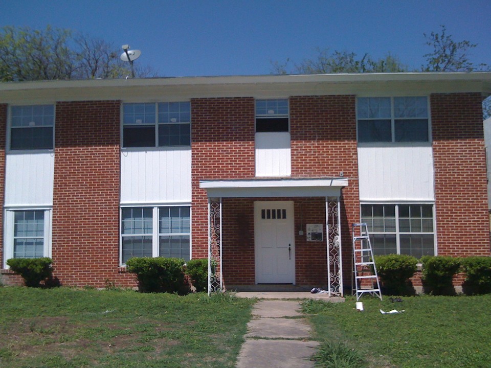 1511 W Woodlawn Ave in San Antonio, TX - Building Photo