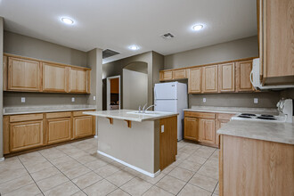 17047 W Stevenage St in Surprise, AZ - Building Photo - Building Photo